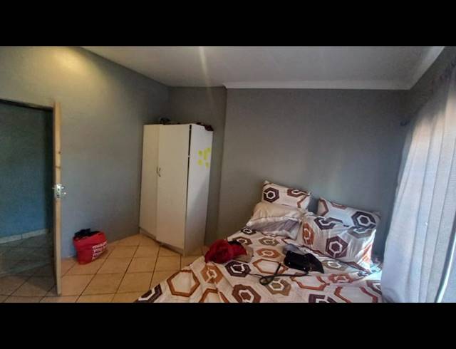 2 BEDROOM PROPERTY TO RENT IN CLAREMONT